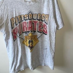 Pittsburgh Pirates distressed t-shirt
